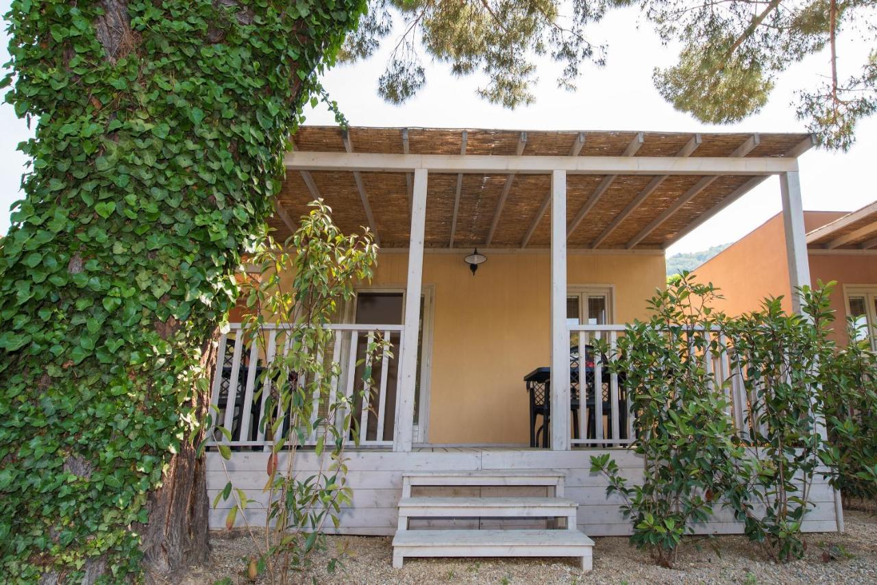 Il Villaggio Di Giuele Finale Ligure Exterior foto